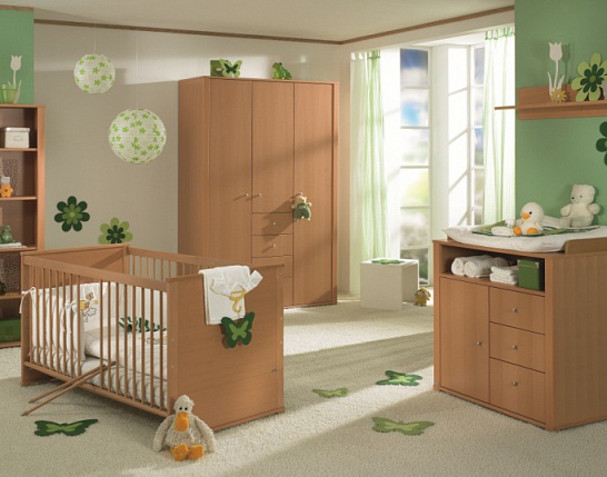 Комплект мебели для комнаты новорожденного